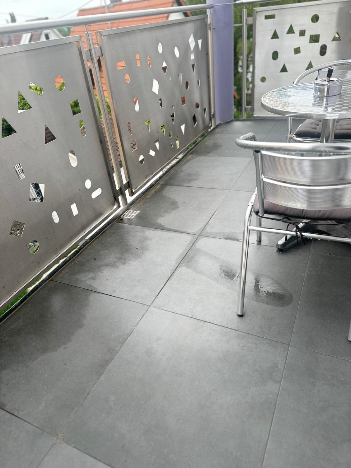Flexible, Schoene Und Gut Aussehende Feriensuite Reutlingen Exterior photo